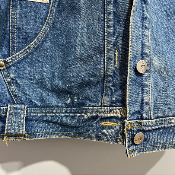 Vintage denim jacket - Picture 5 of 16